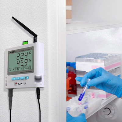 China Hospital Gsm Temperature Logger / Data Logger With Gsm Module 135mm * 124mm * 35mm supplier